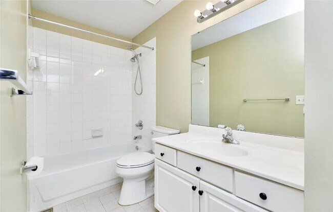 Building Photo - 1357 Westhampton Woods Ct