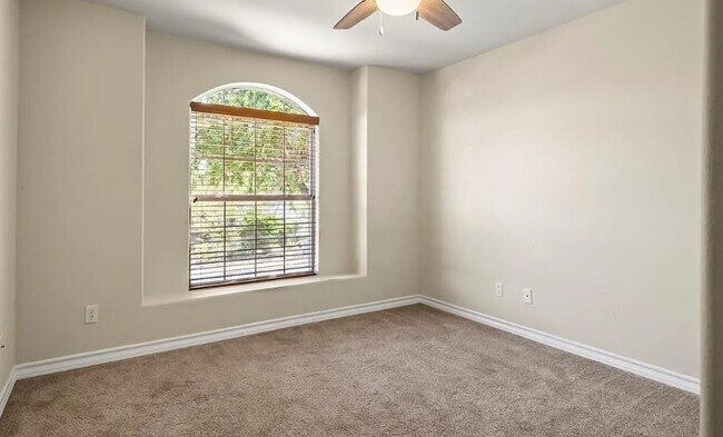 Building Photo - 2511 Jacqueline Dr