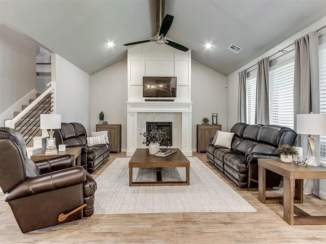 Building Photo - 1391 Hickory Trl