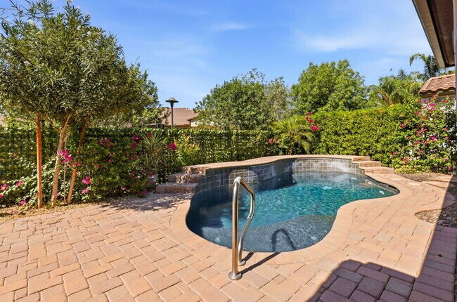 Building Photo - Encanterra Golf Community