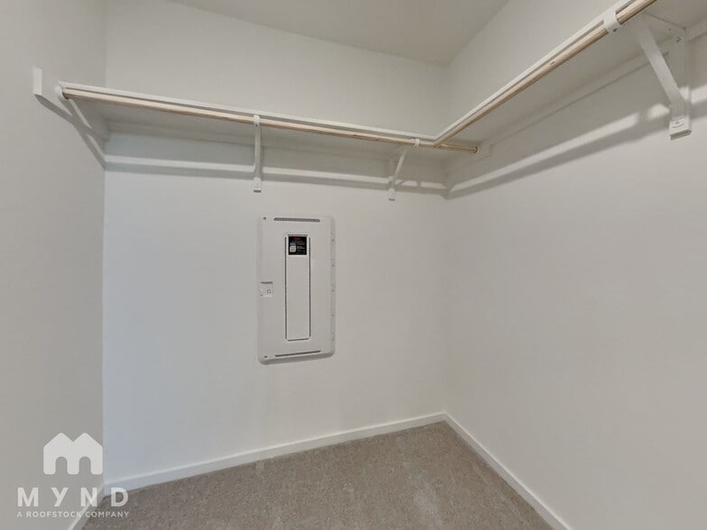Building Photo - 7109 Aqua Marine
