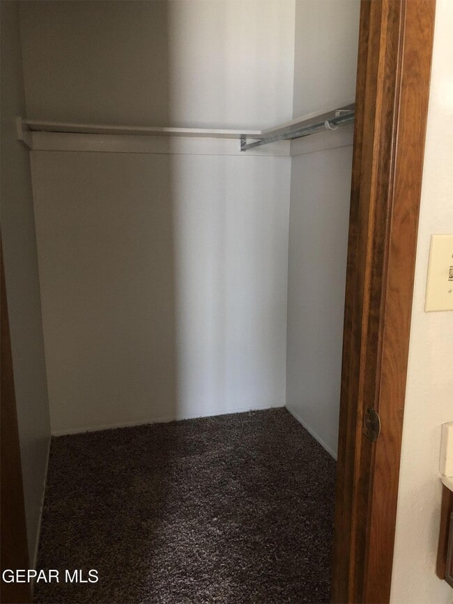 Building Photo - 3424 Running Deer Dr