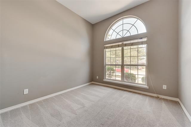 Building Photo - 3759 Voltaire Dr