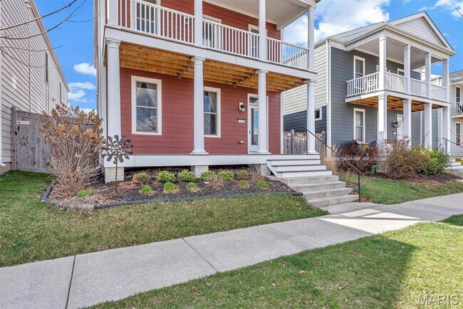 Building Photo - 5044 Arpent St