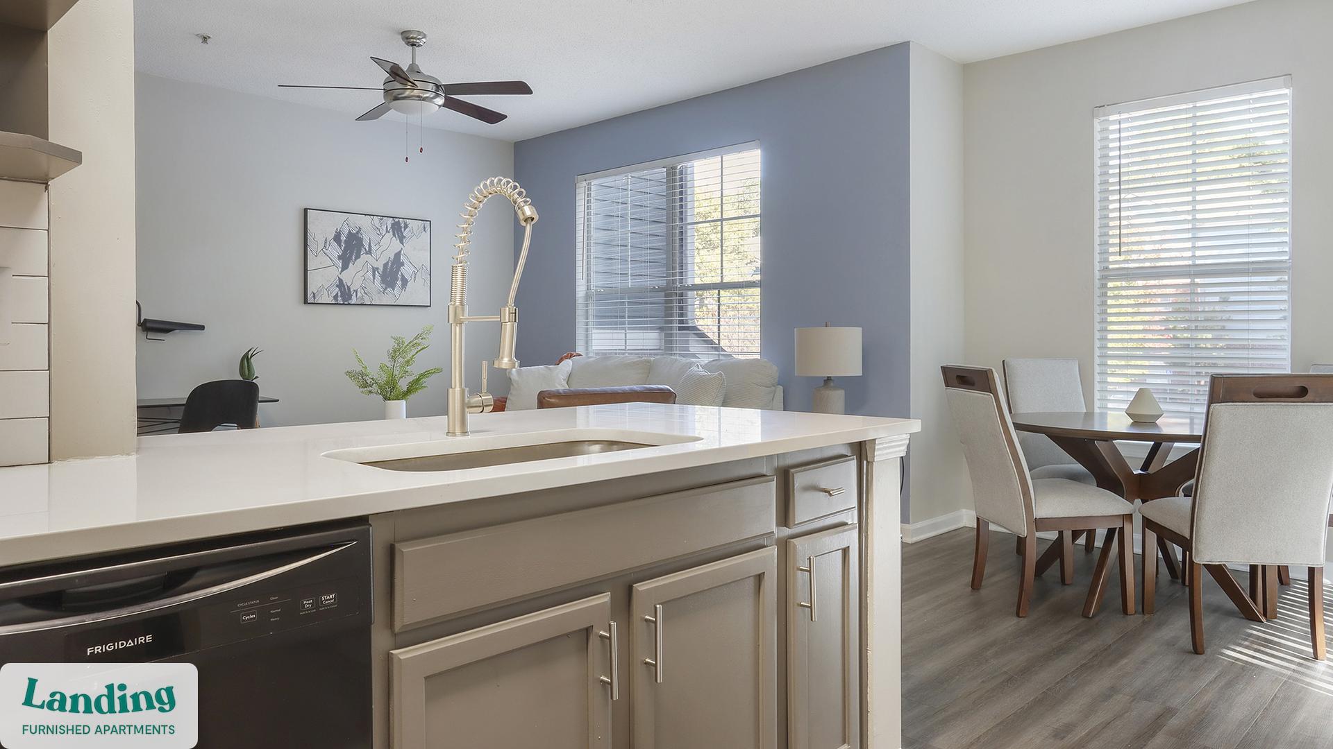 Building Photo - 100 Peyton Pl SW