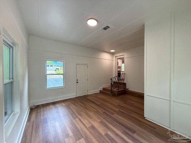 Building Photo - 5230 Springhill Dr