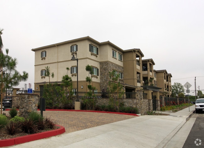 Building Photo - Serrano Woods Apartments
