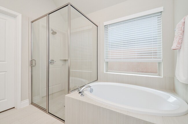 Building Photo - 4515 Primrose Valley Ln