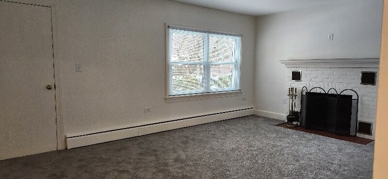 Building Photo - 34 Pond St