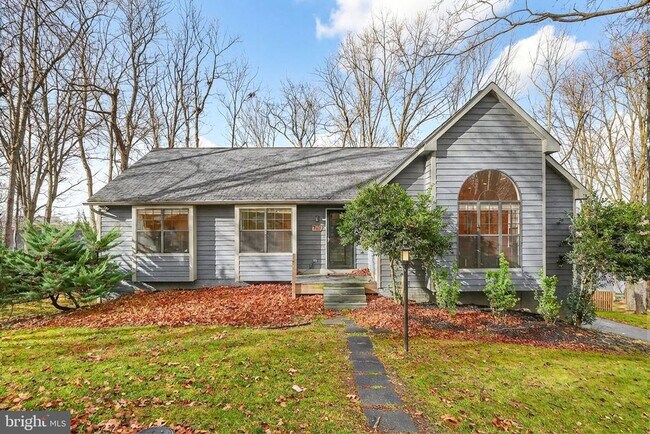 Building Photo - 7011 Fox Chase Rd