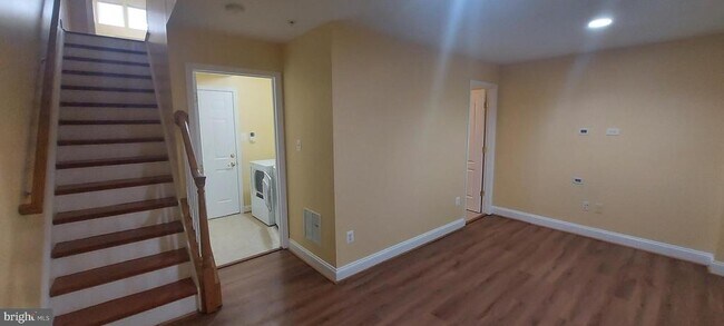 Building Photo - 11808 Oxbridge Dr