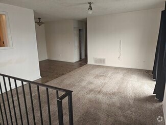 Building Photo - 6346 84th Ct N