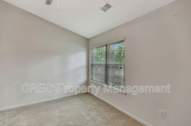 Building Photo - 8114 Shadow Oak Dr