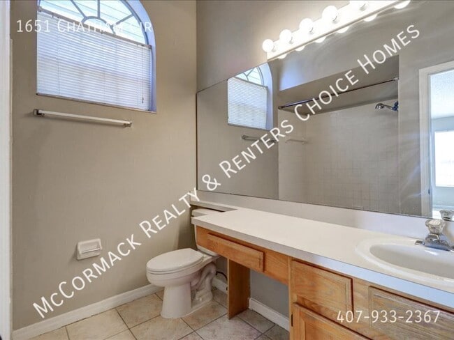 Building Photo - 1651 Chatham Cir