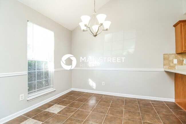 Building Photo - 3 Bedroom Pet-Friendly Home in La Vergne, TN with Main Street Renewal