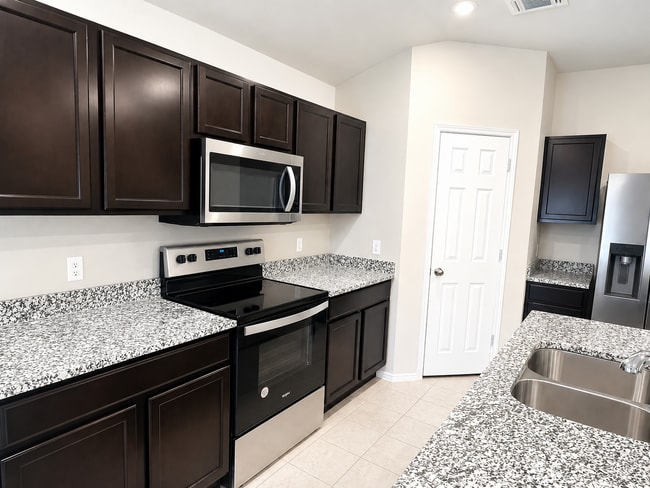 Building Photo - Available for Move-In July 1st