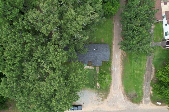 Building Photo - 194 Ouachita 54