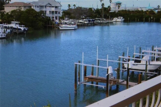 Building Photo - 12444 Capri Cir N