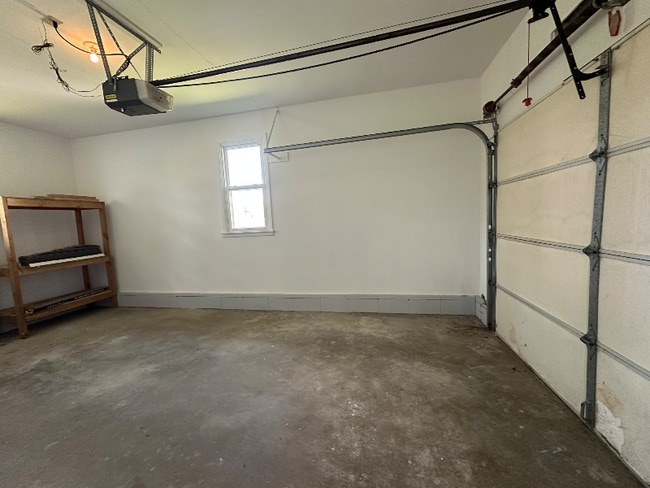 Building Photo - 532 E Corning Rd