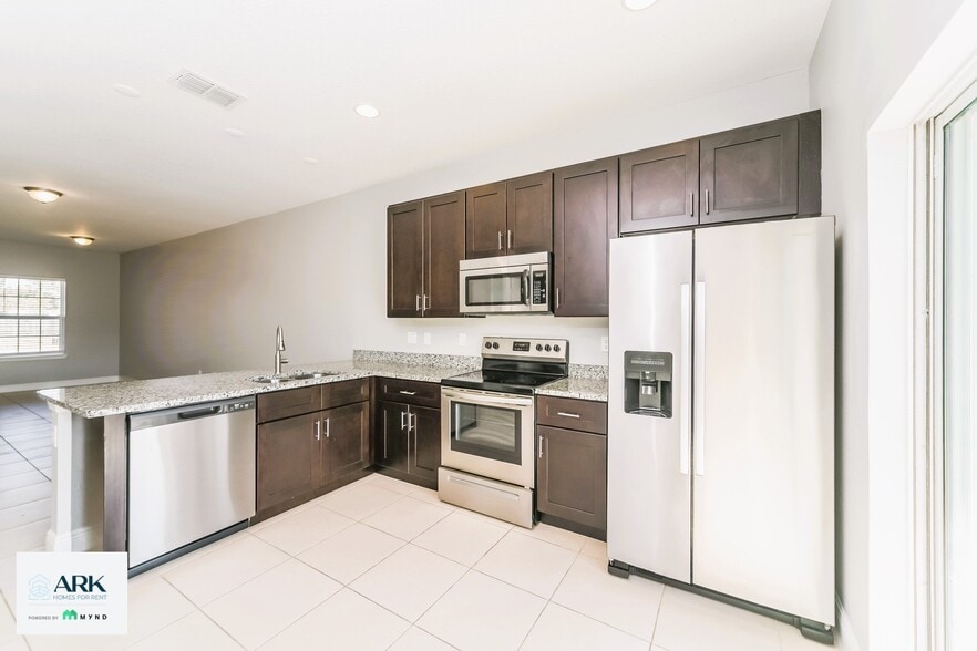 Building Photo - 530 Imperial Pl
