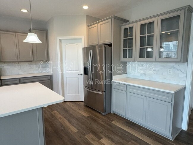 Building Photo - 6311 Burgin Dr