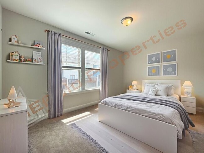 Building Photo - Brand New Carpet and Fresh Paint! Charming...