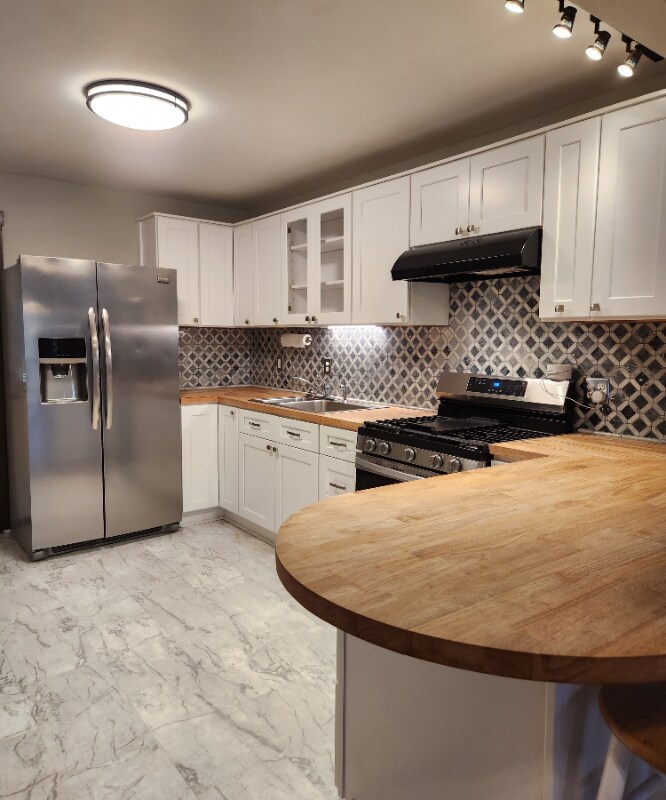 Building Photo - 43 1st St