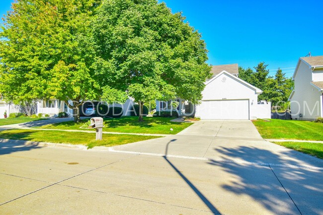 Building Photo - 4373 Ashley Park Dr