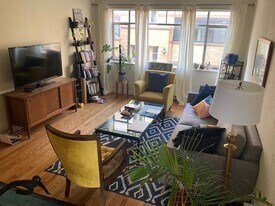 Building Photo - 1523 Ivy St