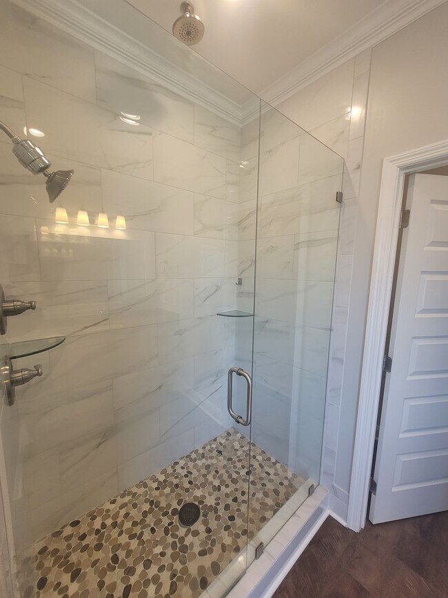 Building Photo - Spacious 4BR Home with Inground Pool, Open Split Floor Plan & Side-Entry Garage