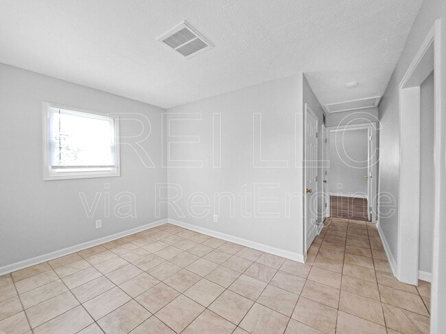 Building Photo - 13106 Ashlawn Dr