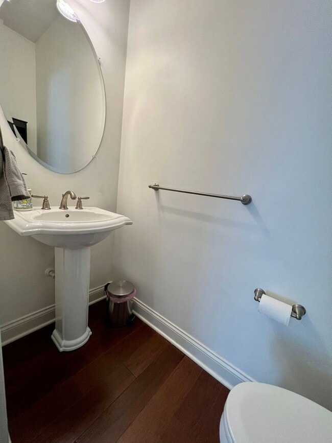 Building Photo - Luxurious 4-Bedroom Corner Townhome in Newtown Square! Available mid-April!