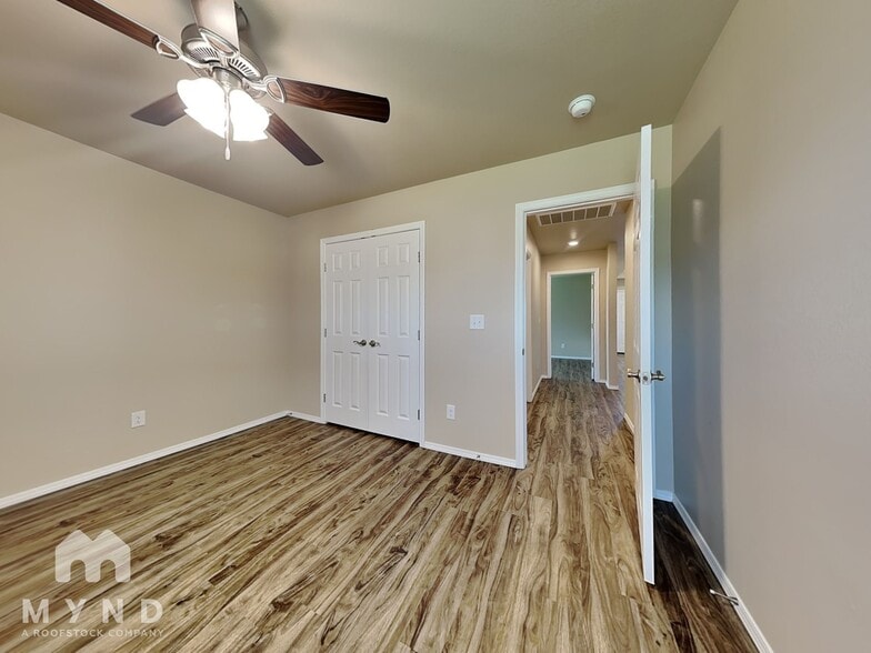 Building Photo - 2104 Misti Woods St