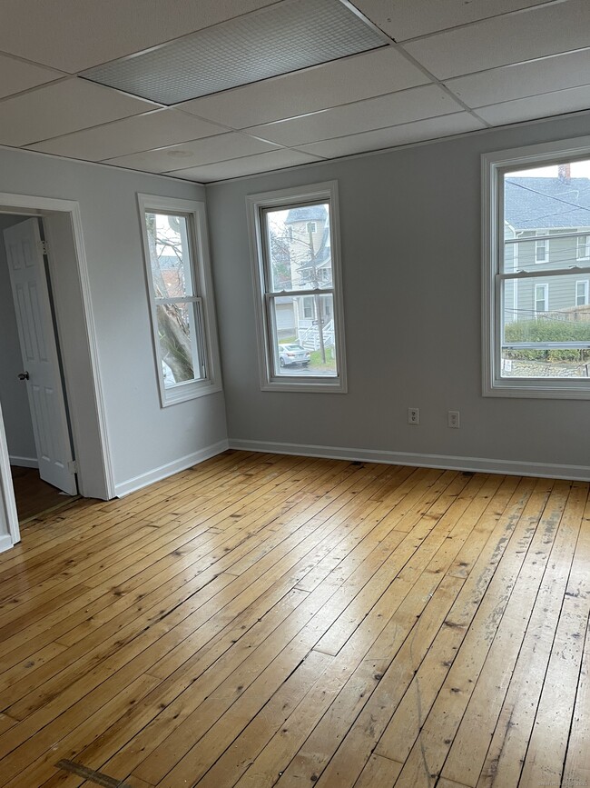 Building Photo - 38 Myrtle Ave