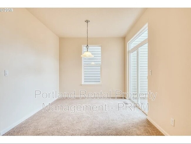 Building Photo - 5113 SE Lone Oak St