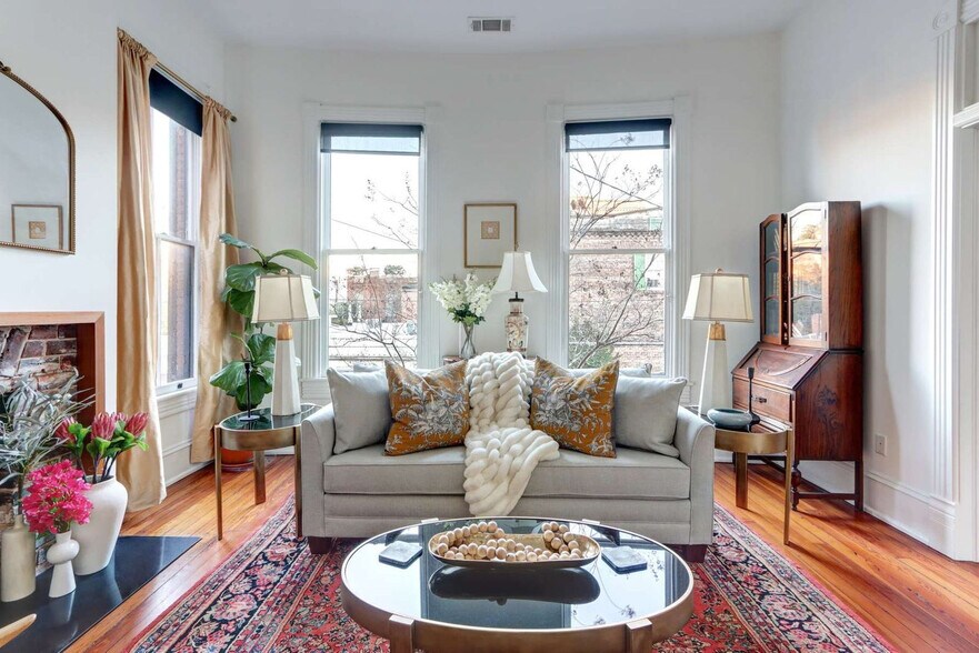 Building Photo - 415 Whitaker St