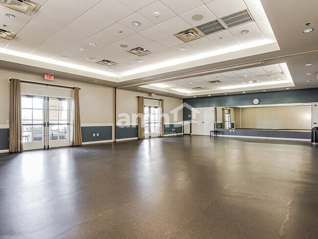 Building Photo - 20785 W Thomas Rd