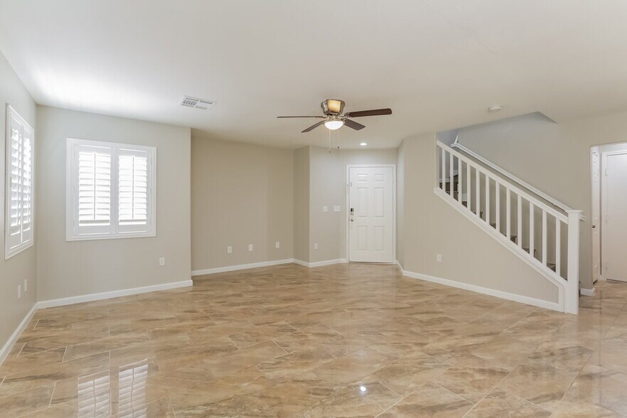 Building Photo - 9327 Pyrope Ct