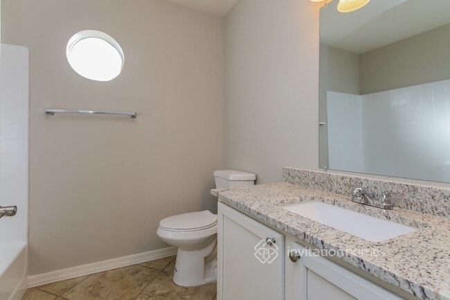 Building Photo - 1811 S 39th St