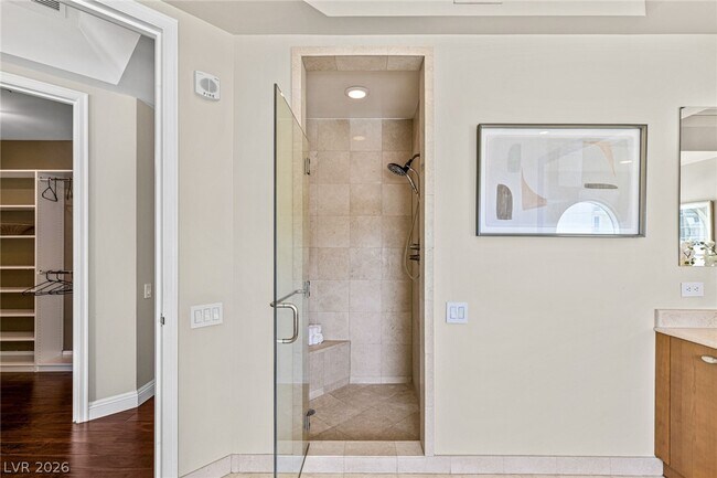 Building Photo - 2777 Paradise Rd