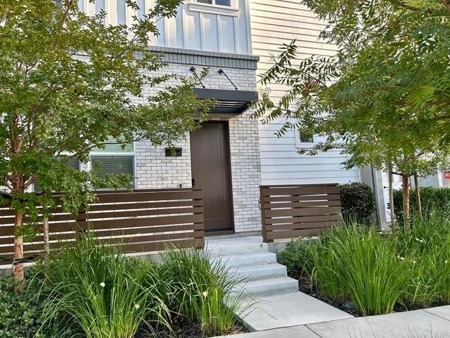 Primary Photo - Centrally Located Santa Clara Townhouse