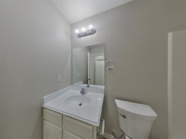 Building Photo - 7926 Chatham Springs Ln