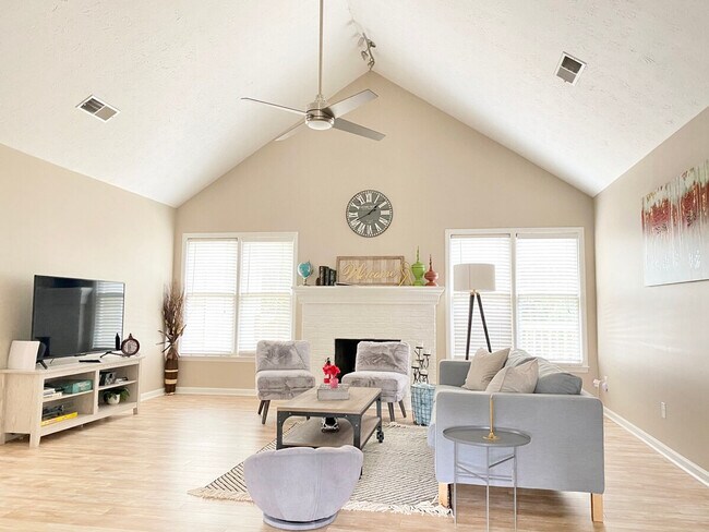 Building Photo - 1254 Township Dr