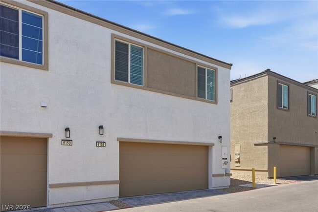 Building Photo - 6155 Garden Oasis St