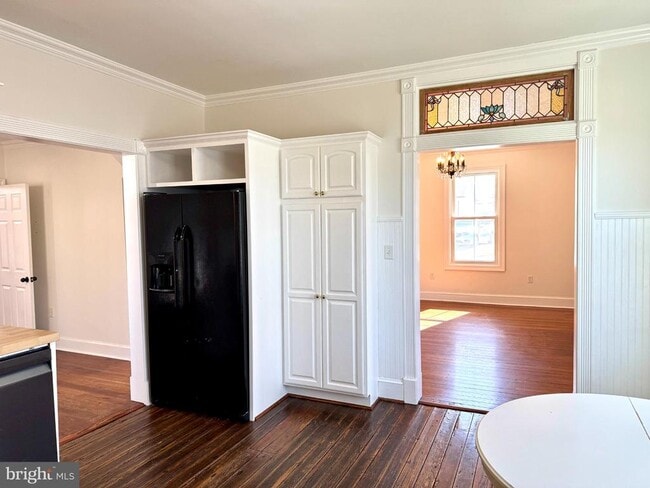 Building Photo - 508 E Main St