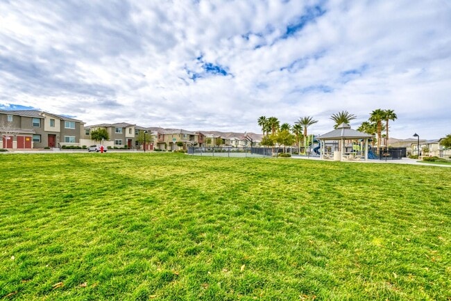 Building Photo - Stylish 3-Bed Modern Home Near St. Rose Pkwy + WiFi Included