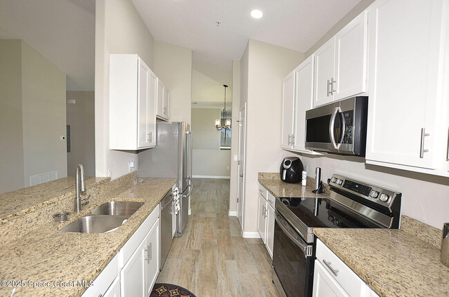 Building Photo - 3951 Playa Del Sol Dr