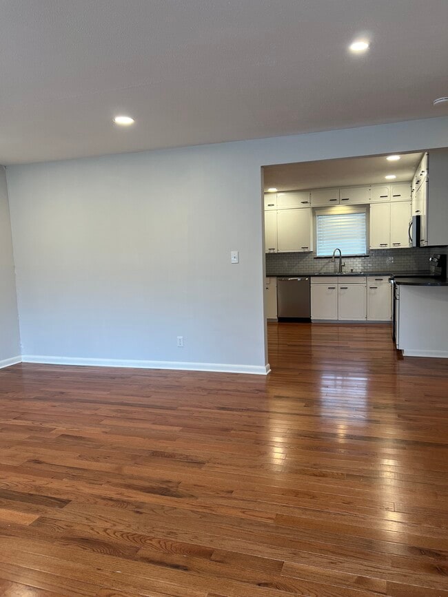 Building Photo - 1655 N Ramsey Ave