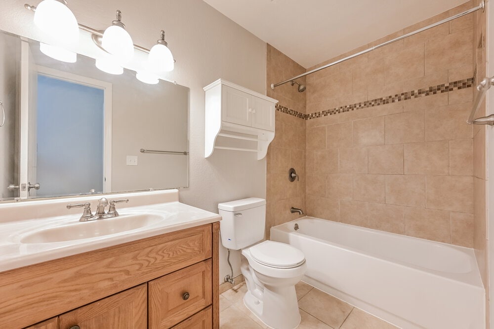 Building Photo - 645 S Joplin St