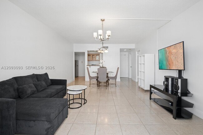 Building Photo - 3505 S Ocean Dr